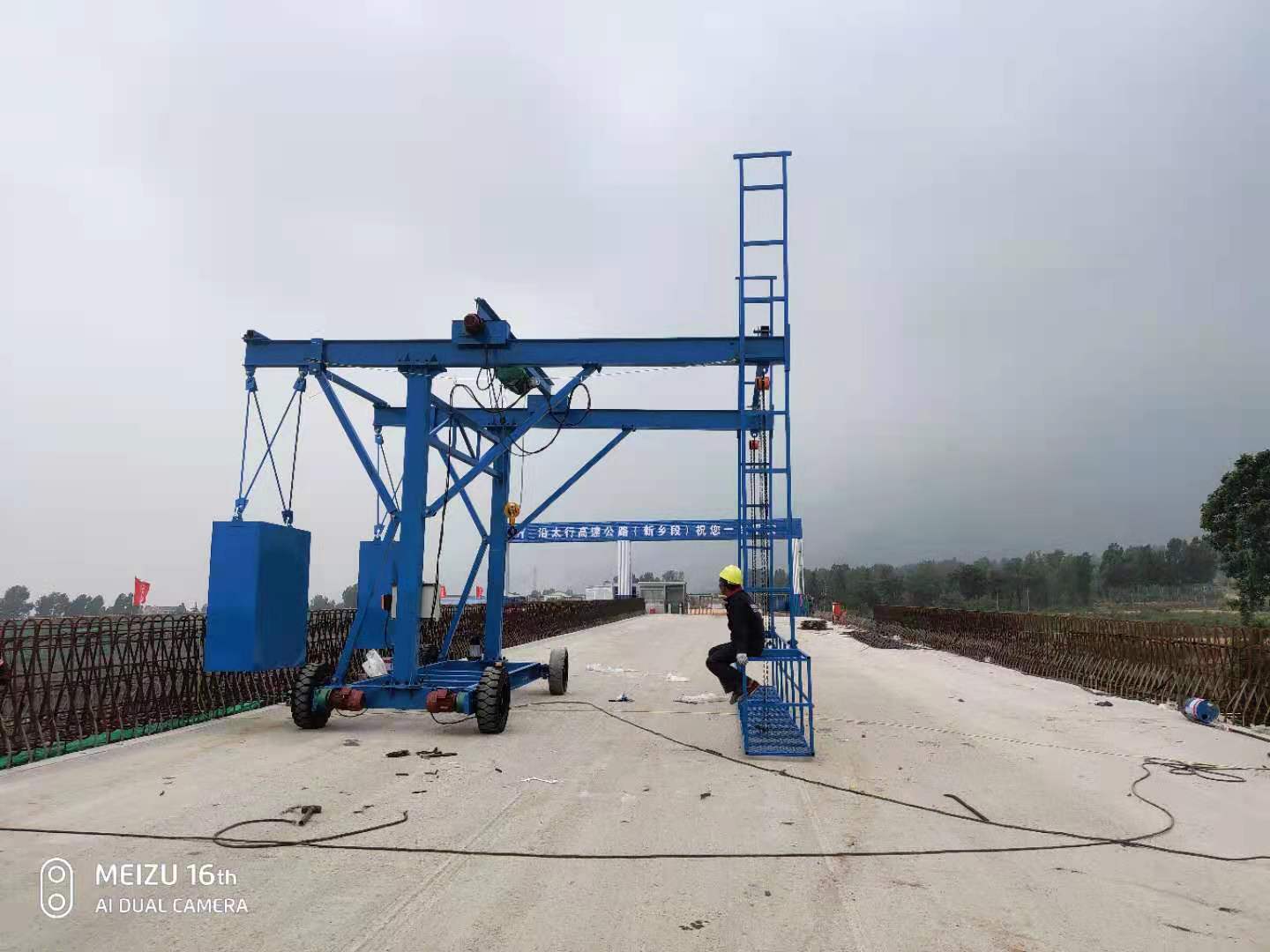 熊猫体育app下载热火正式签下伯克斯：底薪加盟，助力球队袭击总冠军(热火为什么给